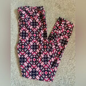 LuLaRoe TC Leggings NWOT Black and Red Geometric Pattern